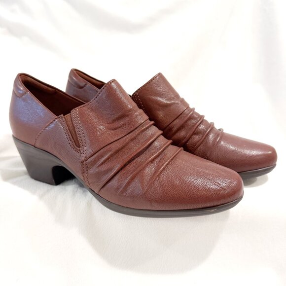 Clarks Emily 2 Cove British Tan Leather Heel Slip On Shoes Shooties 9.5 Comfort - Picture 1 of 12